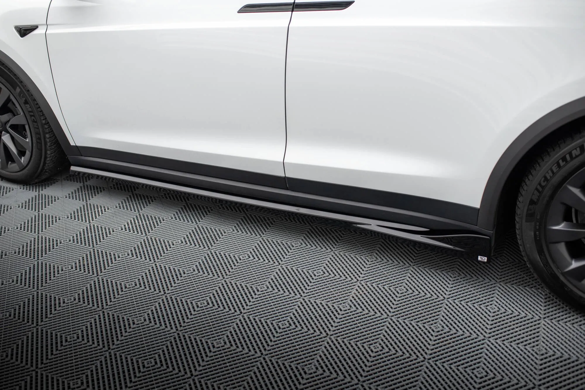 Side Skirts Diffusers Tesla Model X Mk1 Facelift