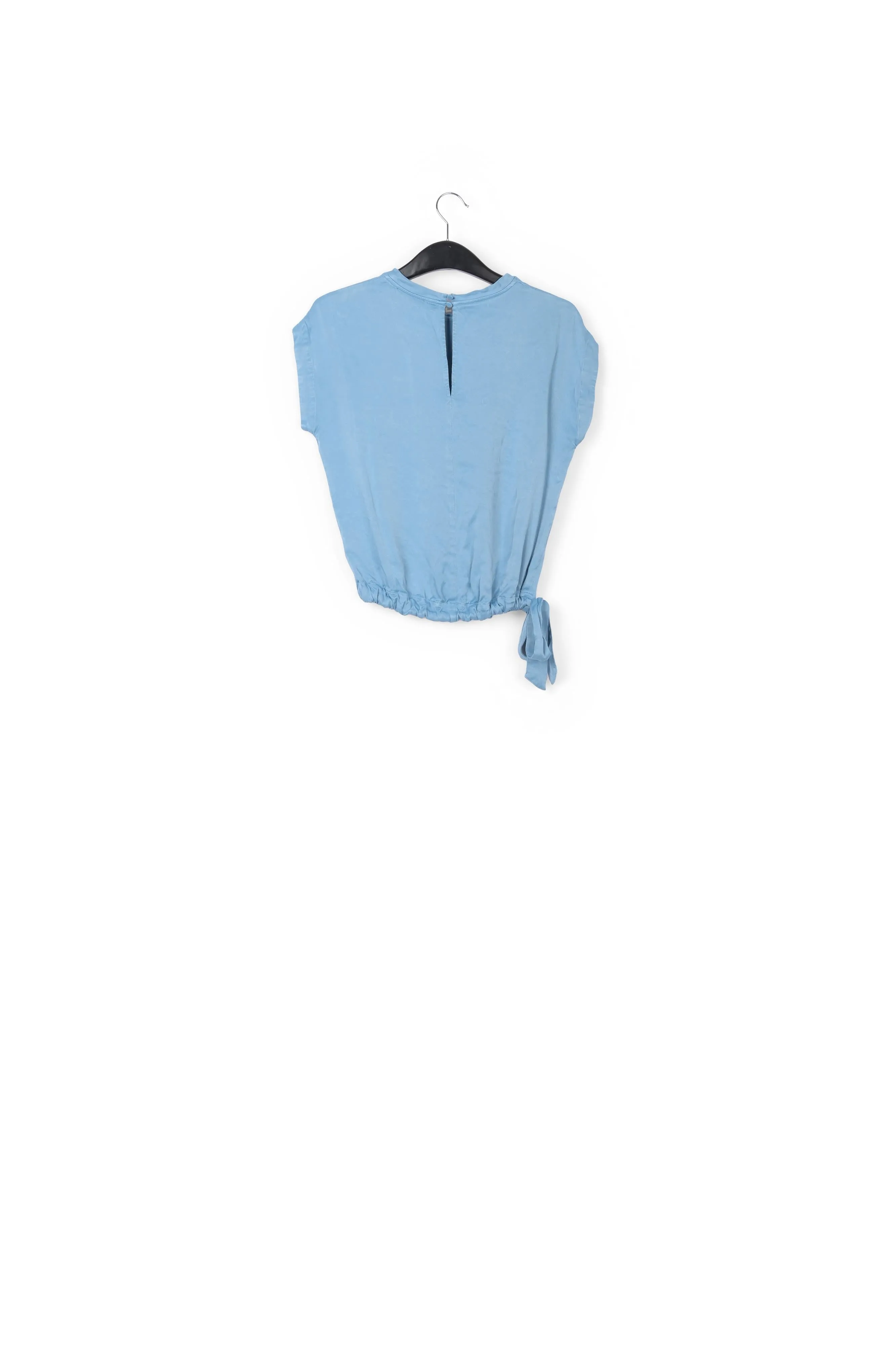Sleeveless top