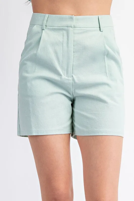 Tailored Linen Set