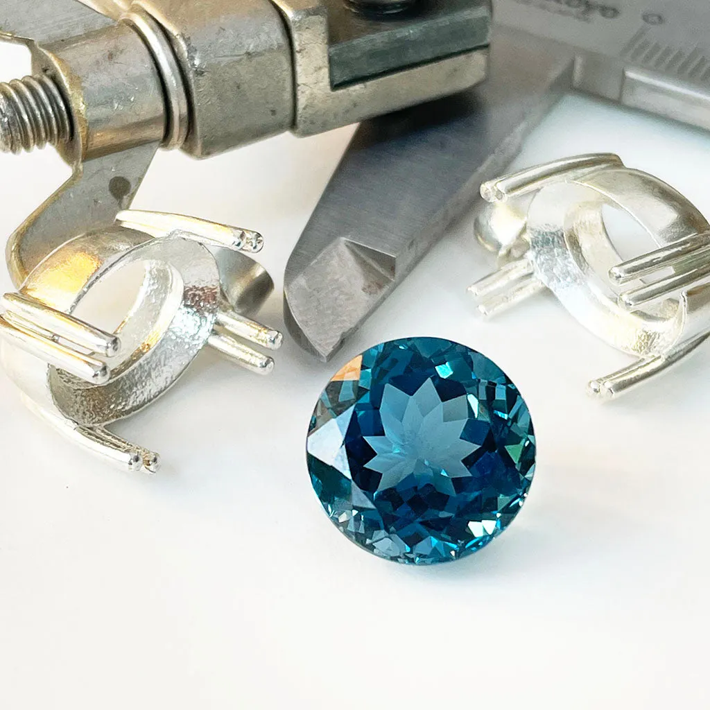 Topaz - London Blue Round Cut - 13.18ct