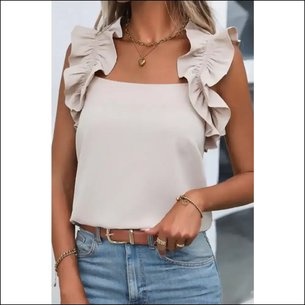 Unleash your Inner Fashionista with our Ruffled Square Neck Tank Top! 😄✨