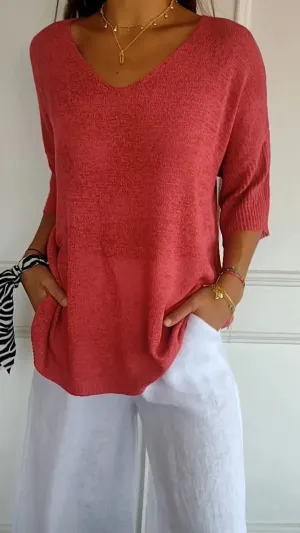 Women's blouse with v-neck and loose fit