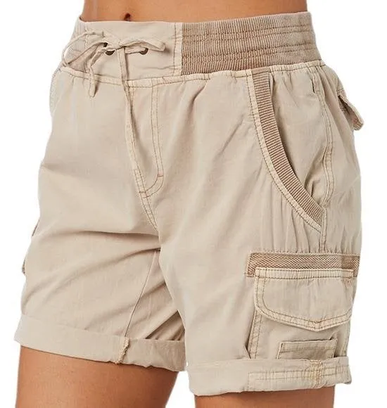 Women's high-waisted casual shorts