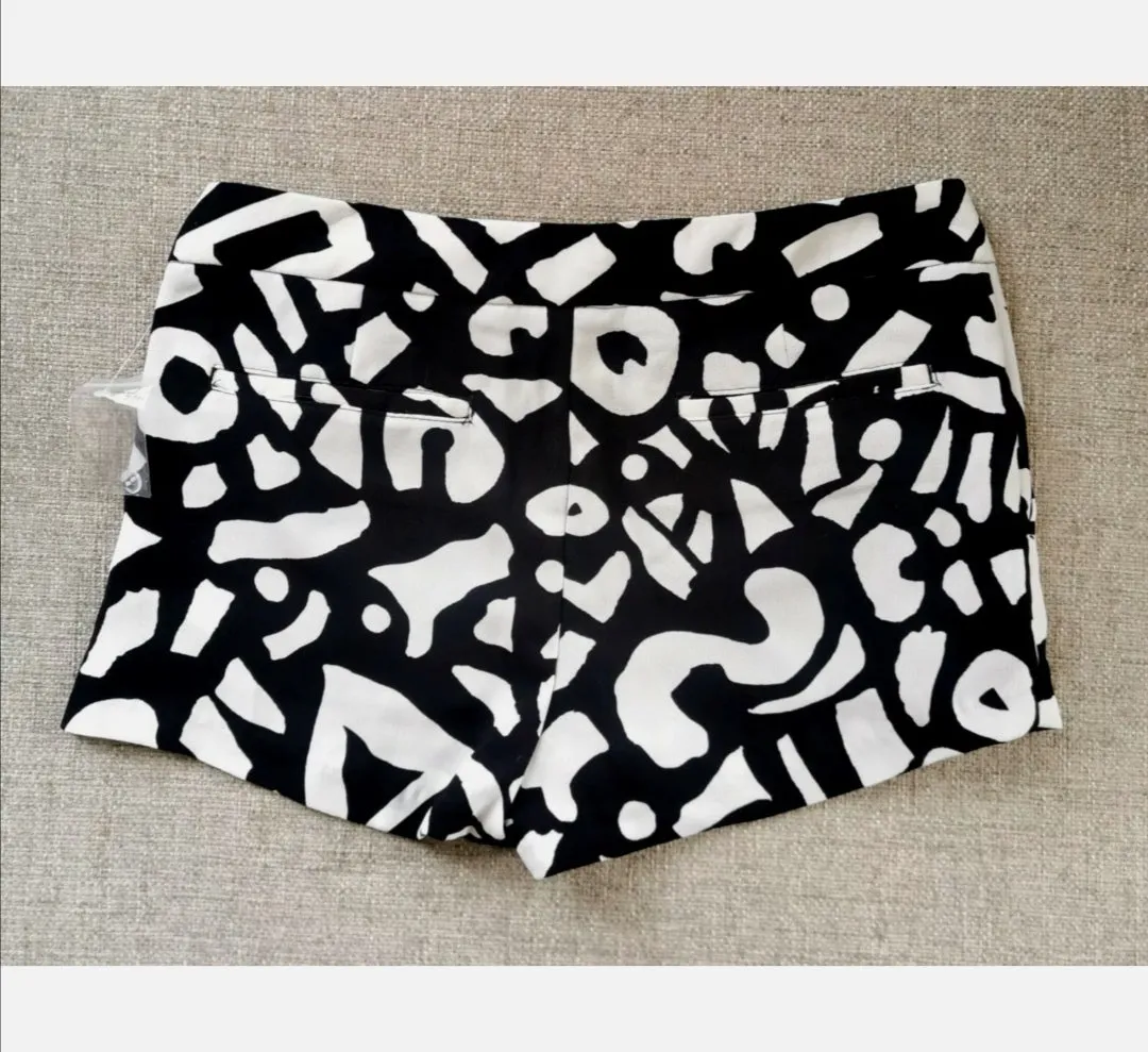 WOMENS SIZE 0 - Alice & UO, Patterned Dress Shorts NWOT B33
