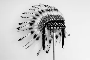 X08 Indian white and black Feather Headdress, Native American Style. Warbonnet