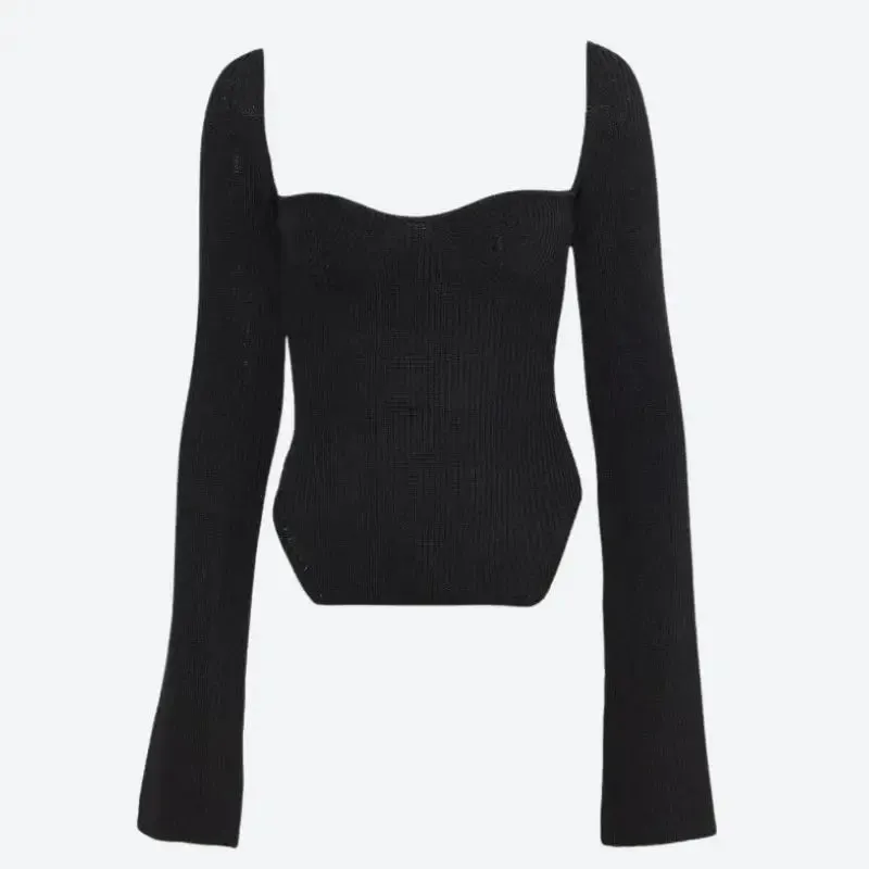 Y2K Knitted Top with Flattering Sweetheart Neckline and Long Sleeves