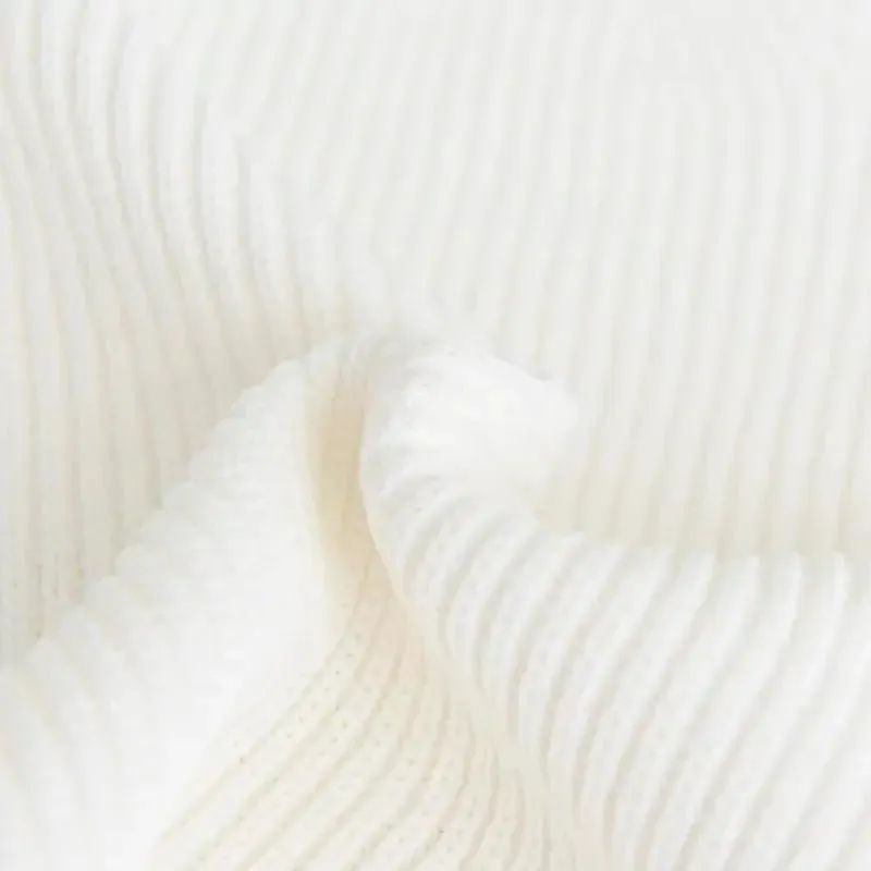 Y2K Knitted Top with Flattering Sweetheart Neckline and Long Sleeves